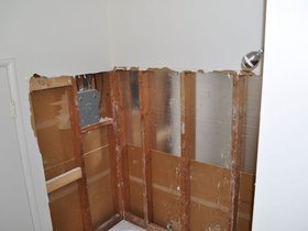 GuestBath_2385.jpg
