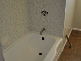 GuestBath_2773.jpg